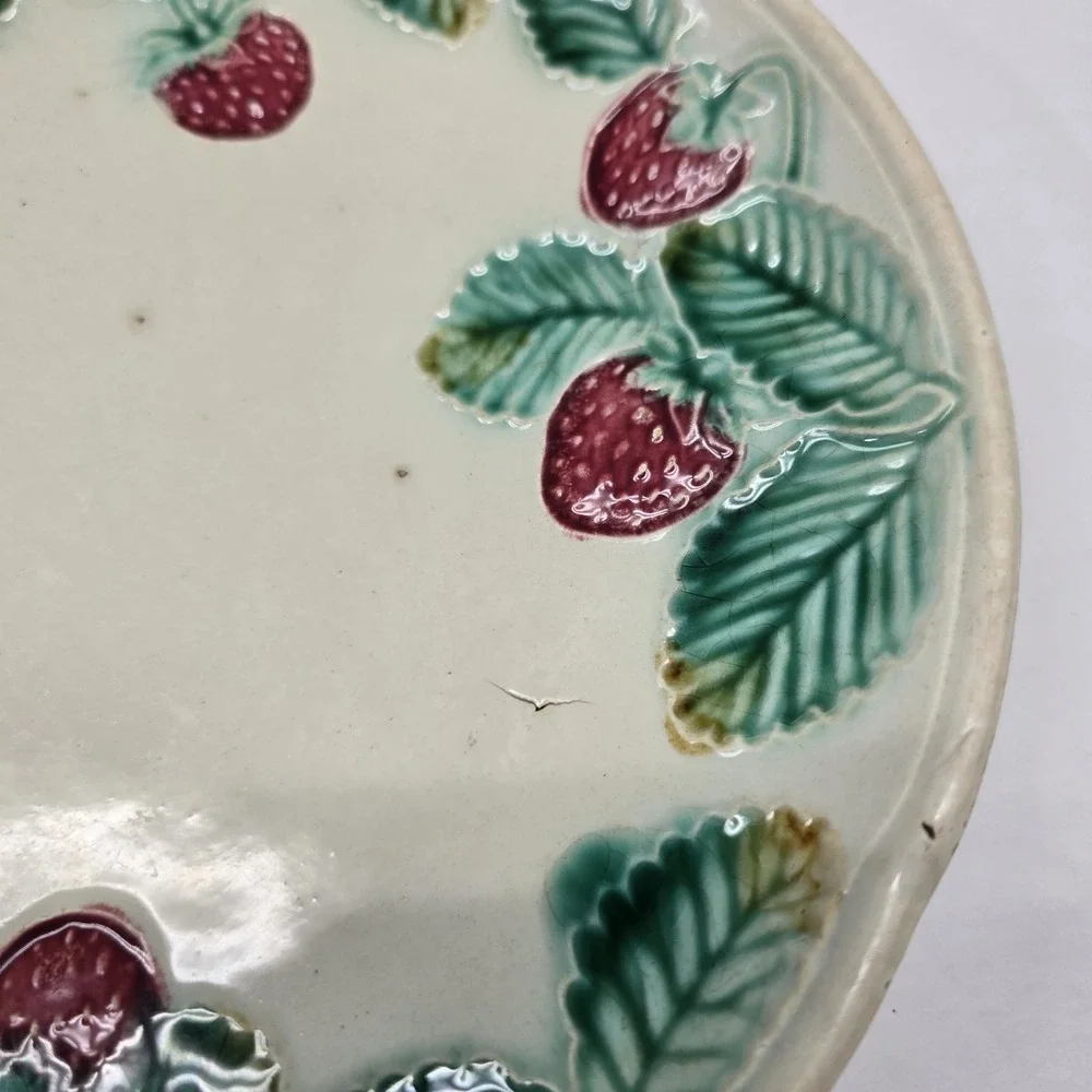 Antique Majolica Strawberry 8